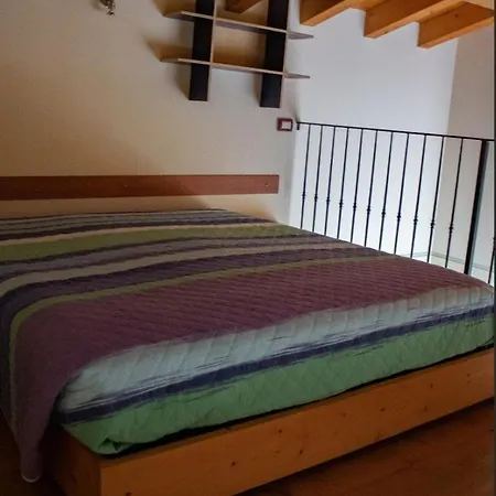 Casale El Galet * Moniga del Garda
